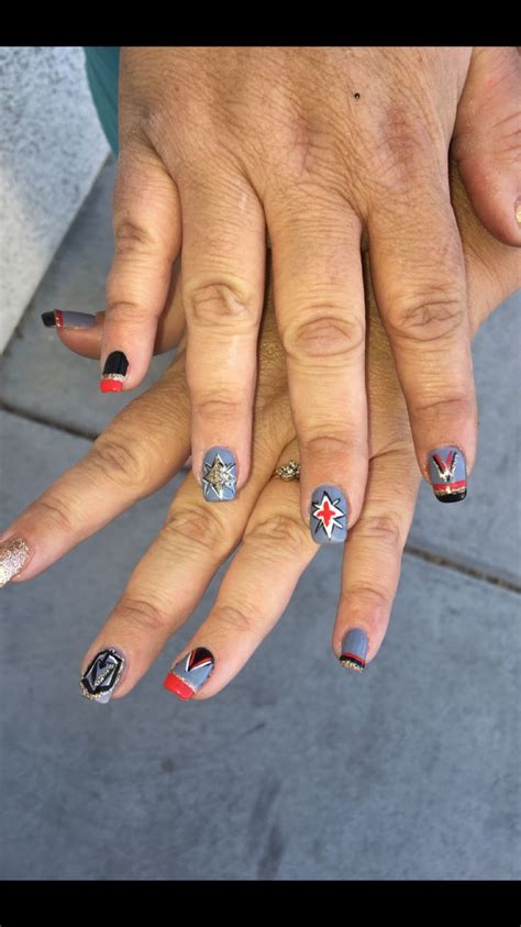 Pin by Audrie Bergman on Paws and claws | Sports nails, Trendy nails, Fan nails