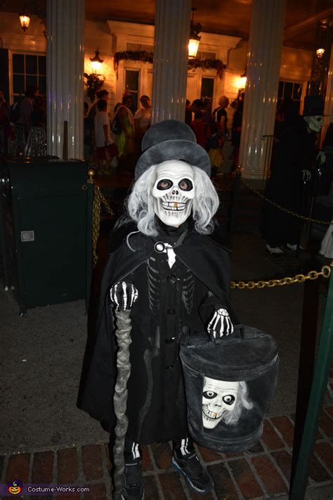 The Hatbox Ghost Costume - Photo 5/5