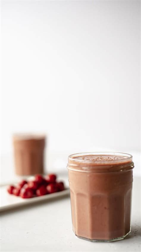 Chocolate and Tart Cherry Smoothie - Veg Girl RD