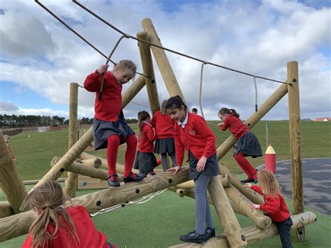 Wynyard School's Adventure Playground Equipment | Pentagon Play