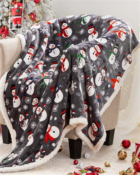 13 Best Christmas Blankets and Throws of 2023