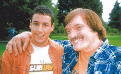 RIP Richard Kiel, on set of "Happy Gilmore" in 1995 with Adam Sandler : pics