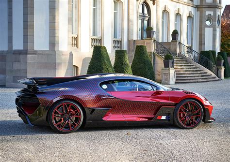 Bugatti Divo ‘Lady Bug’: a masterclass in customization and creativity ...