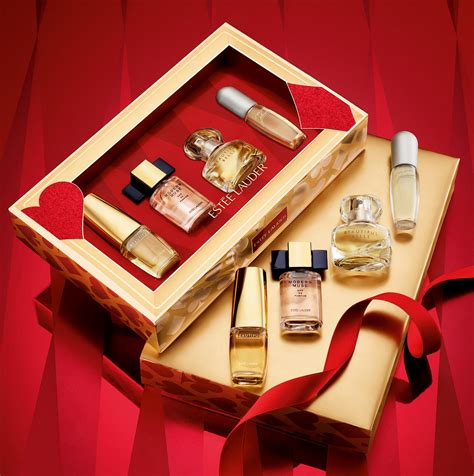 Holiday Joy: Estee Lauder Gift Sets ~ Columns