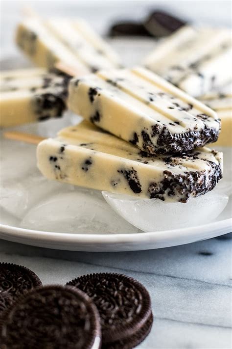 Two-Ingredient Cookies and Cream Popsicles - Baking Mischief