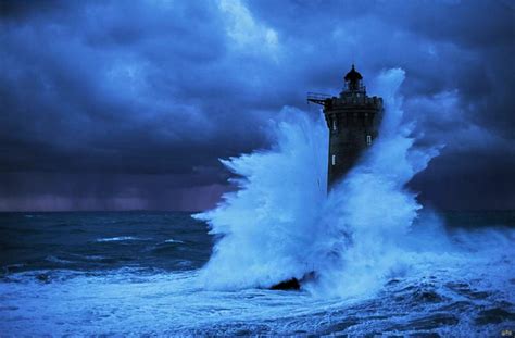 Huge Wave Hitting Lighthouse in Storm - Image Abyss