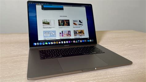 Here’s what you need to know about Apple’s 16-inch MacBook Pro | CNN ...