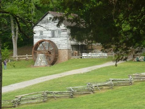 Museum of Appalachia (Clinton) - 2021 All You Need to Know BEFORE You Go | Tours & Tickets (with ...