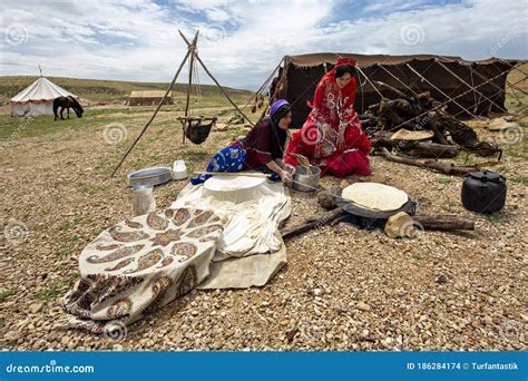 Nomadic People of Iran Known As Qashqai Nomads, Near Shiraz, Iran ...