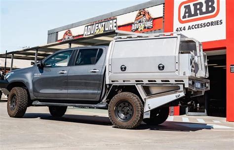 Toyota Hilux Mits Alloy Canopy - Adventure 4x4