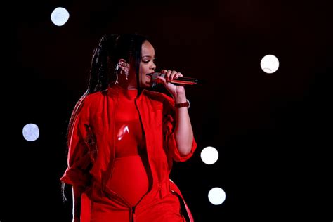 Rihanna Wears Red Loewe and Alaïa for Super Bowl 2023 Performance ...