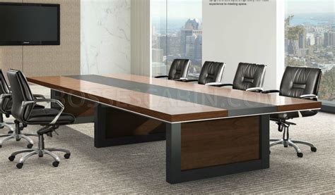 'Lexon' 16 Feet Boardroom Table In Walnut Veneer & Leather | Boardroom table, Office table ...