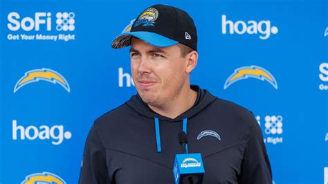 Press Conference: Kellen Moore on Chargers Offensive Weapons