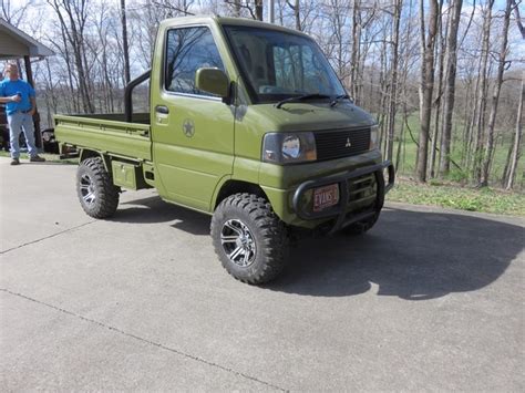 2005 Mitsubishi Mini Truck