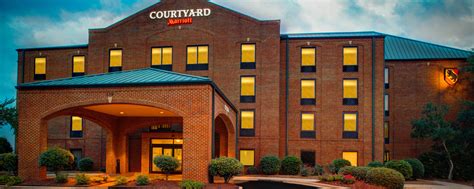 Enjoy relaxing accommodations overlooking the waterfront at Courtyard ...