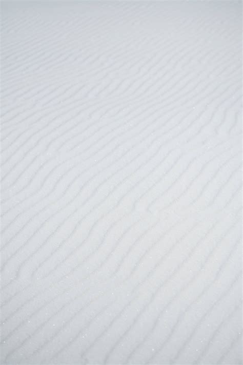 [100+] White Screen Backgrounds | Wallpapers.com