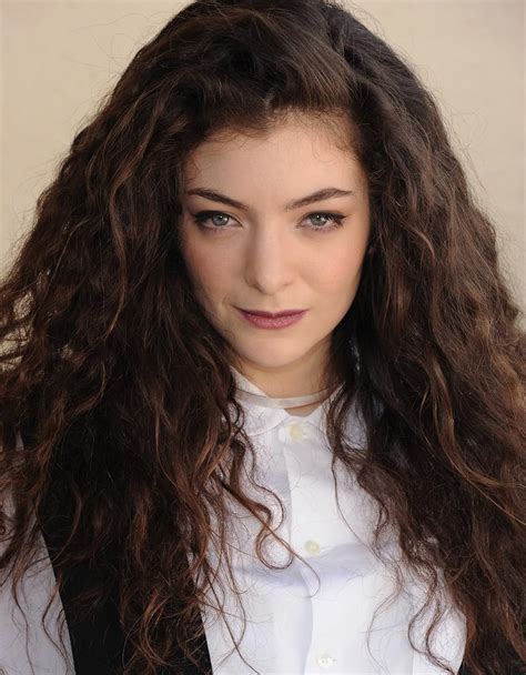 Lorde - Biography - IMDb