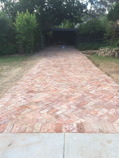 50 Best Driveway Ideas to Improve The Appeal of Your House | Brick ...