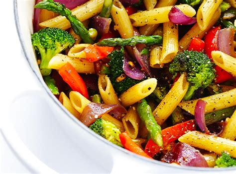 9 Pasta Recipes With at Least Two Servings of Vegetables | SELF