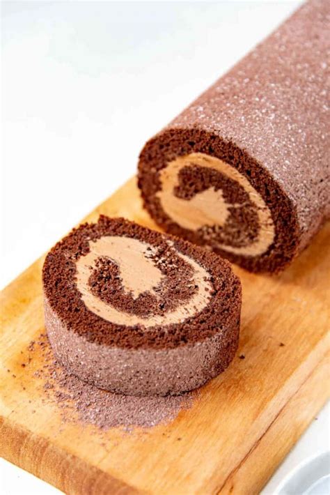 Chocolate Swiss Roll Cake Recipe - The Flavor Bender