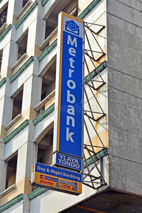 Metrobank Facade and Sign in Manila, Philippines Editorial Image - Image of facade, investment ...