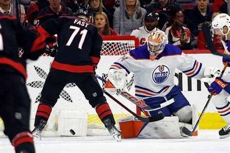 Hurricanes score four goals in a 5:31 span in first period, beat Oilers 6-3 - The Globe and Mail