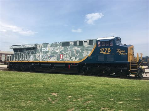 CSX Honoring our Veterans #1776 Locomotive Set | CMR Products