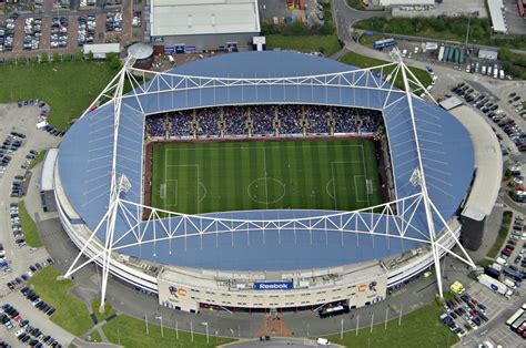 Bolton: Wanderers fans secure legal protection for their stadium – StadiumDB.com