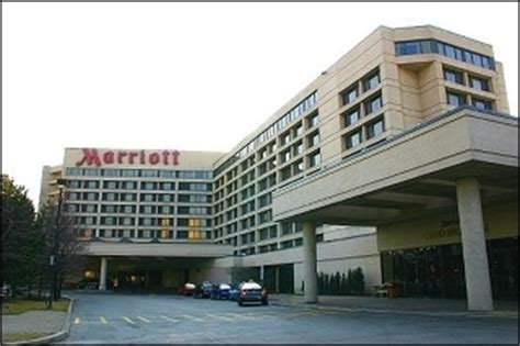 Marriott Hotel-Toronto Airport - 901 Dixon Rd, Toronto, ON