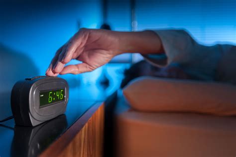 What Does The Snooze Button Do On An Alarm Clock | Storables