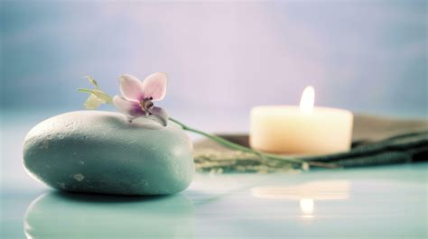 Spa background with candles. Illustration 23702430 Stock Photo at Vecteezy