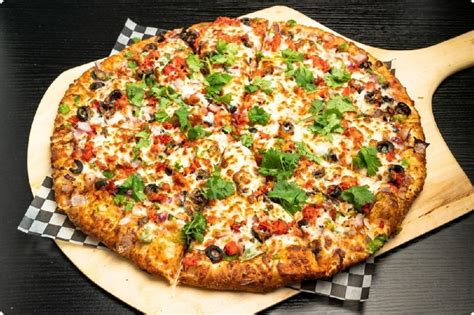 Slice of the 6ix | Tandoori Chicken Pizza | Specialty Pizzas