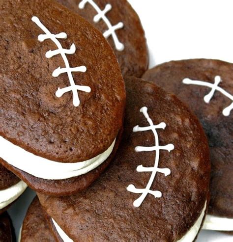 13 Cheer-Worthy Super Bowl Desserts - Brit + Co