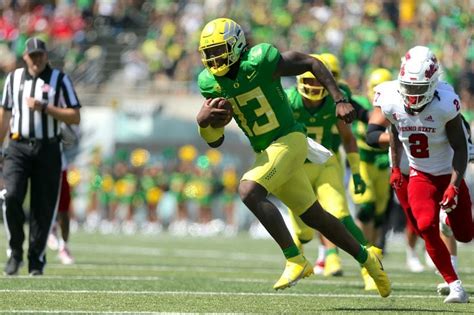 Anthony Brown Jr. runs in game-winning touchdown in first start as Oregon Ducks’ QB - oregonlive.com