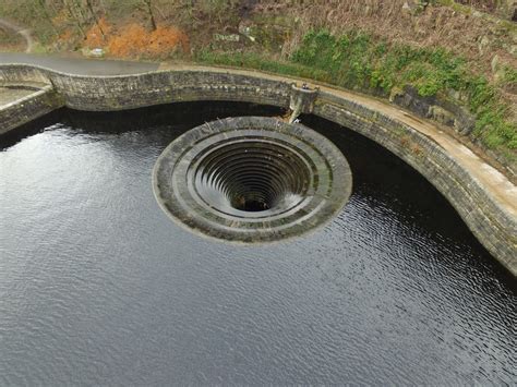 Ladybower Reservoir, Derbyshire – March 2016 – The View Down