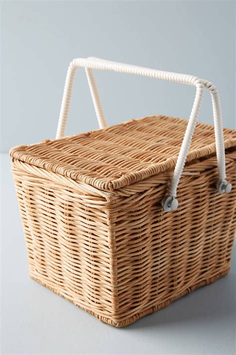 Wicker Picnic Basket | Picnic basket, Wicker picnic basket, Picnic basket set