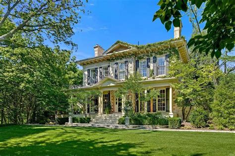 The oldest houses for sale in Canada are full of character ...