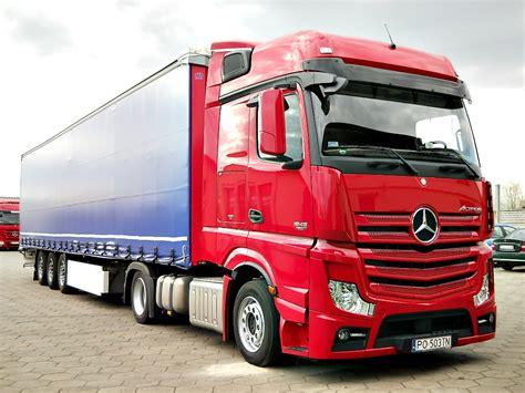 File:Mercedes Benz Actros MP IV (1).jpg - Wikimedia Commons