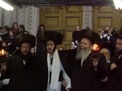 Bobov Weddings