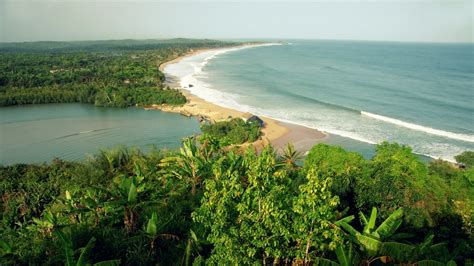 8 Breathtaking Beaches In Ghana That You're Going To Love!