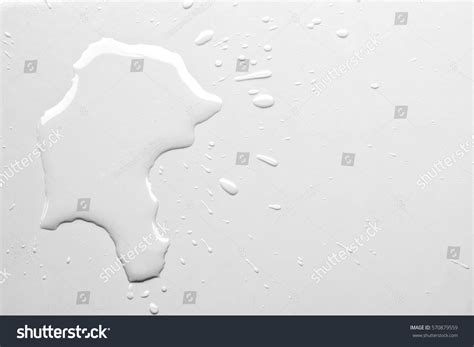 86,094 Water spilling Images, Stock Photos & Vectors | Shutterstock