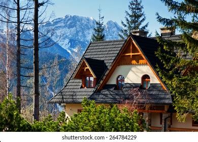 2,019 Mountain Guesthouse Images, Stock Photos, 3D objects, & Vectors | Shutterstock