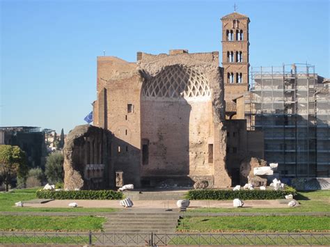 Sights of Rome: The Temple of Venus and Rome