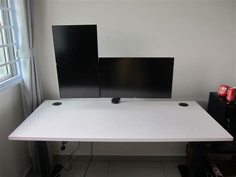 ErgoEdge Freedom Dual Monitor Arm « Blog | lesterchan.net