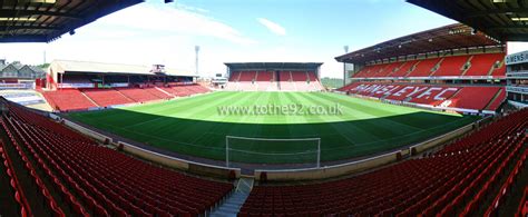 Barnsley FC | Oakwell | Football League Ground Guide