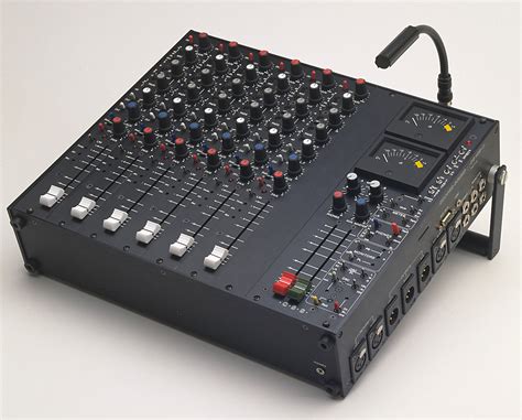 CS106+1 Professional Audio Mixer