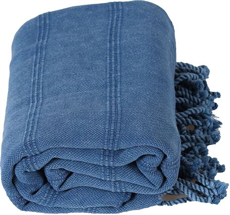 21 Best Turkish Beach Towels // Stylish & Travel-Friendly