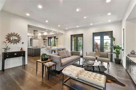 New construction in Upper Rockridge personifies refinement