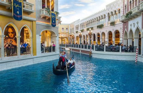 Gondola Rides at Venetian Las Vegas - Tickets & Schedule