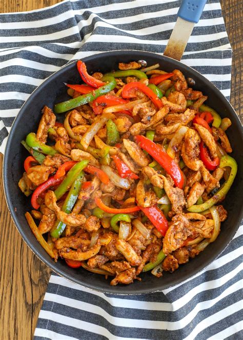 Easy Chicken Fajitas - Chocolate with Grace